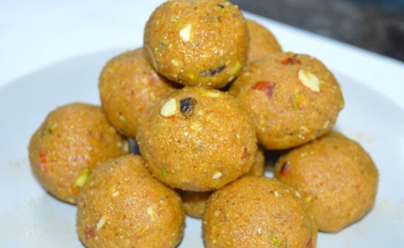 Moong Dal Laddu