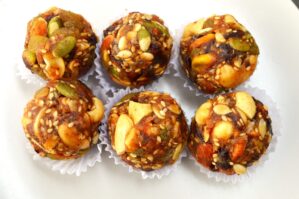 Dry Fruit Laddu