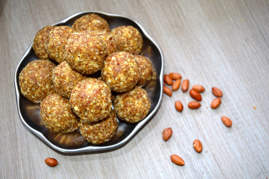 Gud Falli Laddu