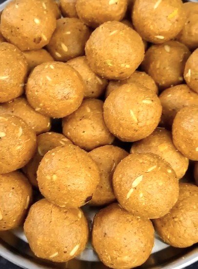 Besan Laddu