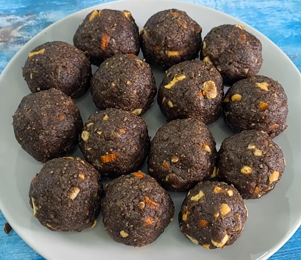 Ragi Laddu